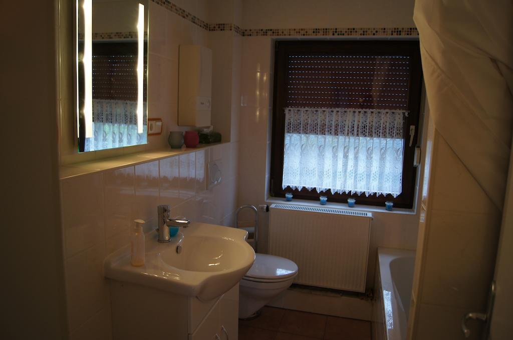 Ferienwohnung Bergisch Land Wermelskirchen Rum bild